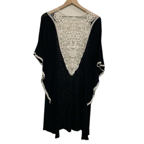 RUE 21 KIMONO WOMENS SMALL BLACK KNIT WHITE CROCHET BACK BOHO FESTIVAL HIPPIE. - Picture 2 of 11